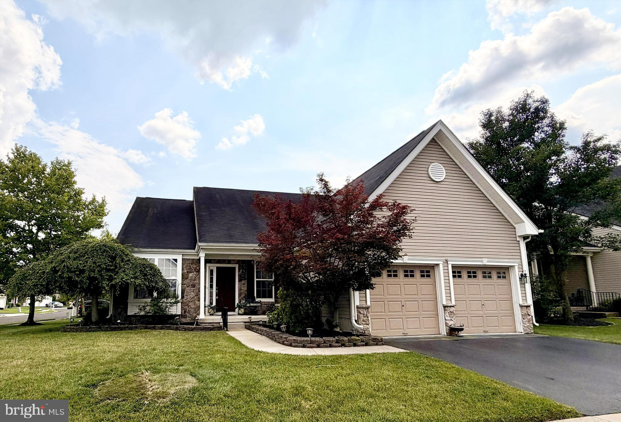 33 HIBISCUS DRIVE