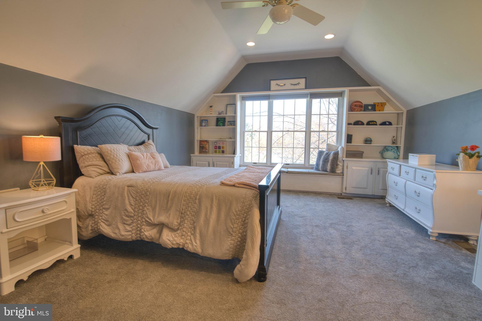 BLUE BELL CC - Residential