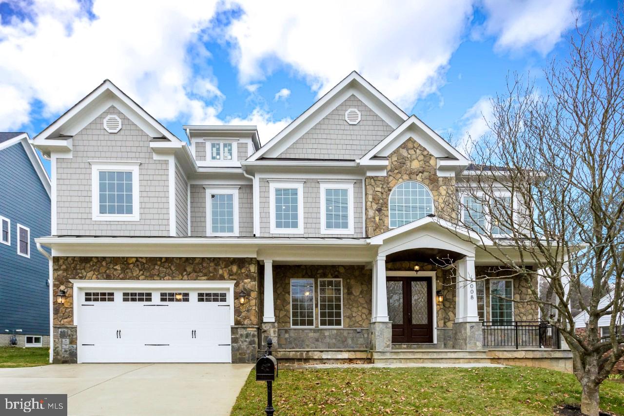 BROYHILL LANGLEY ESTATES - Residential