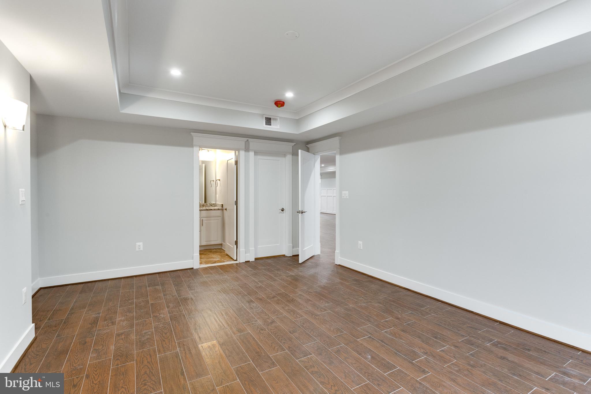 BROYHILL LANGLEY ESTATES - Residential