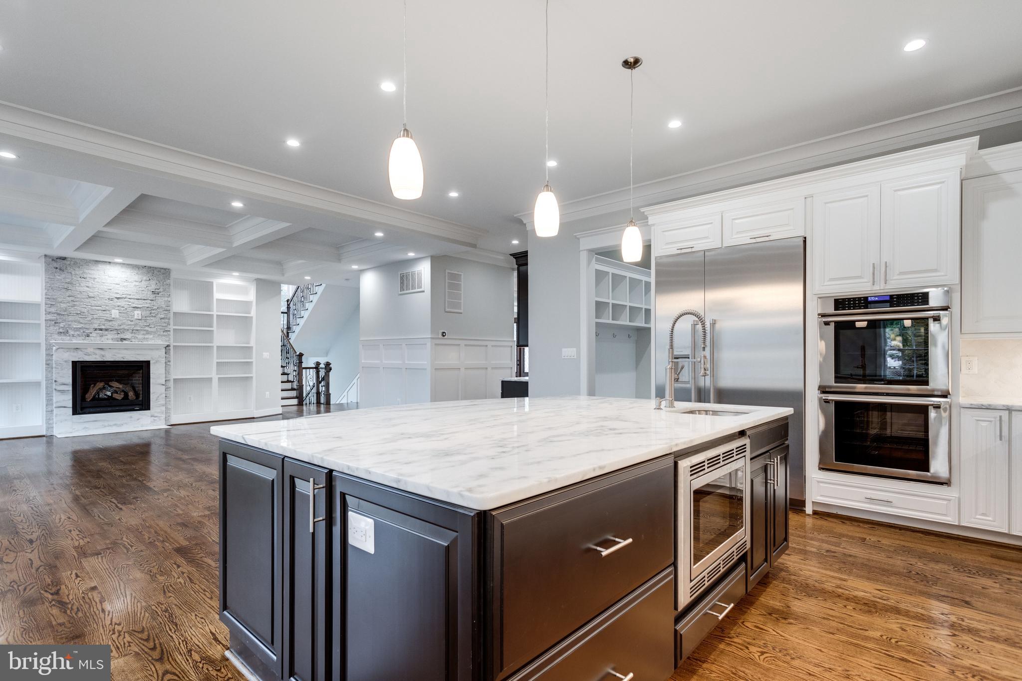 BROYHILL LANGLEY ESTATES - Residential