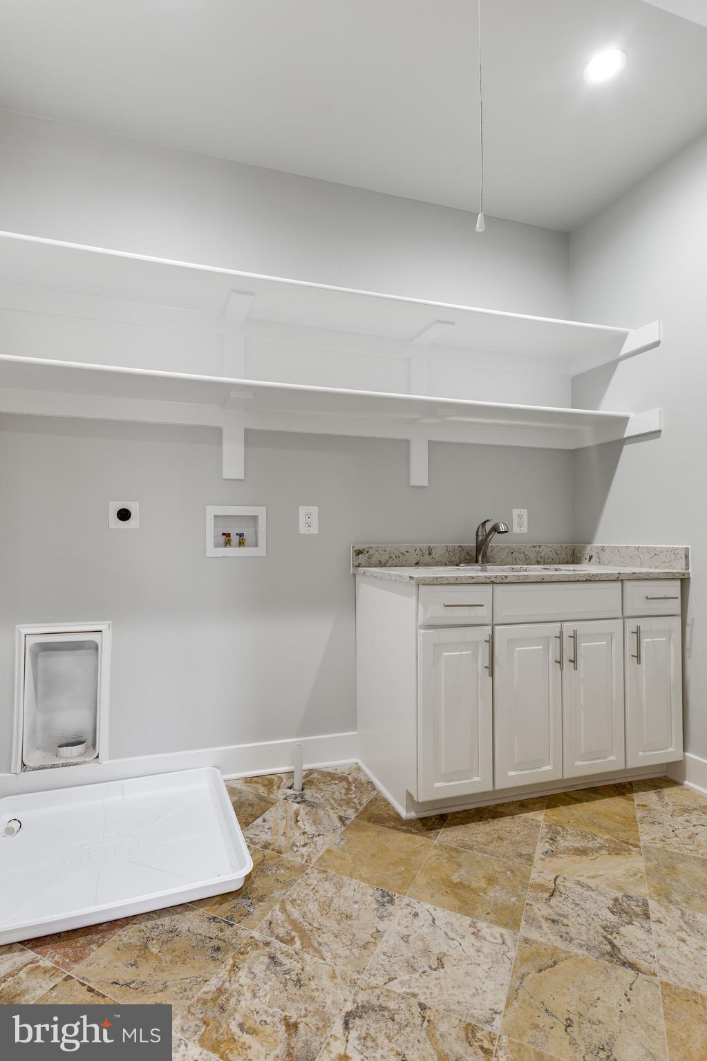 BROYHILL LANGLEY ESTATES - Residential