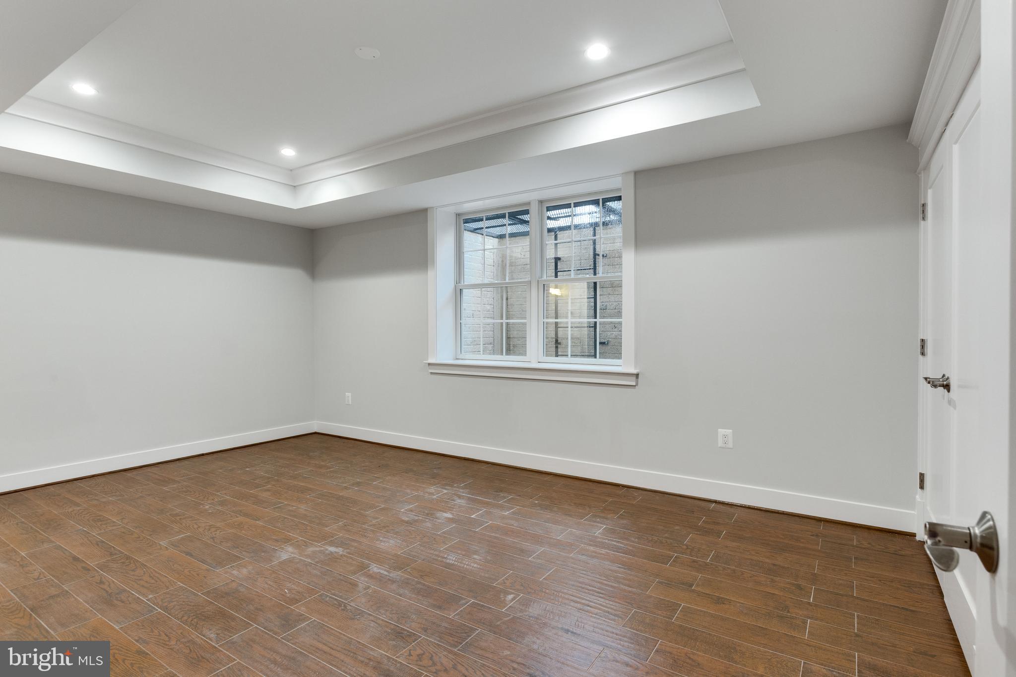 BROYHILL LANGLEY ESTATES - Residential