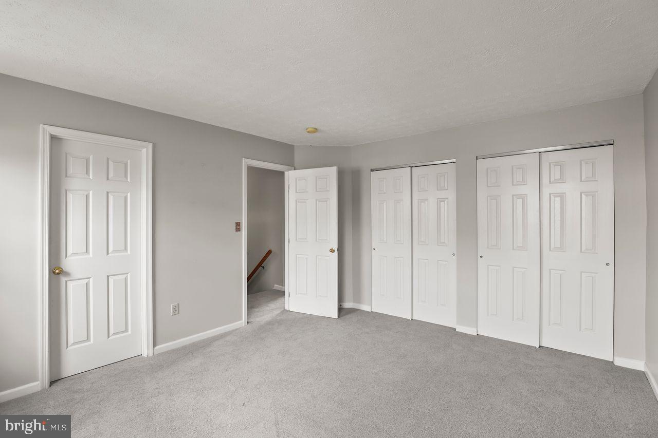 COUNTRY RIDGE - Residential