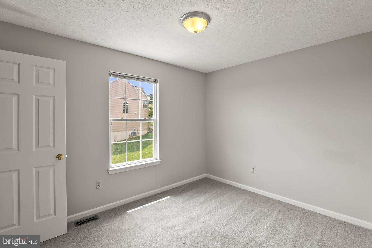 COUNTRY RIDGE - Residential