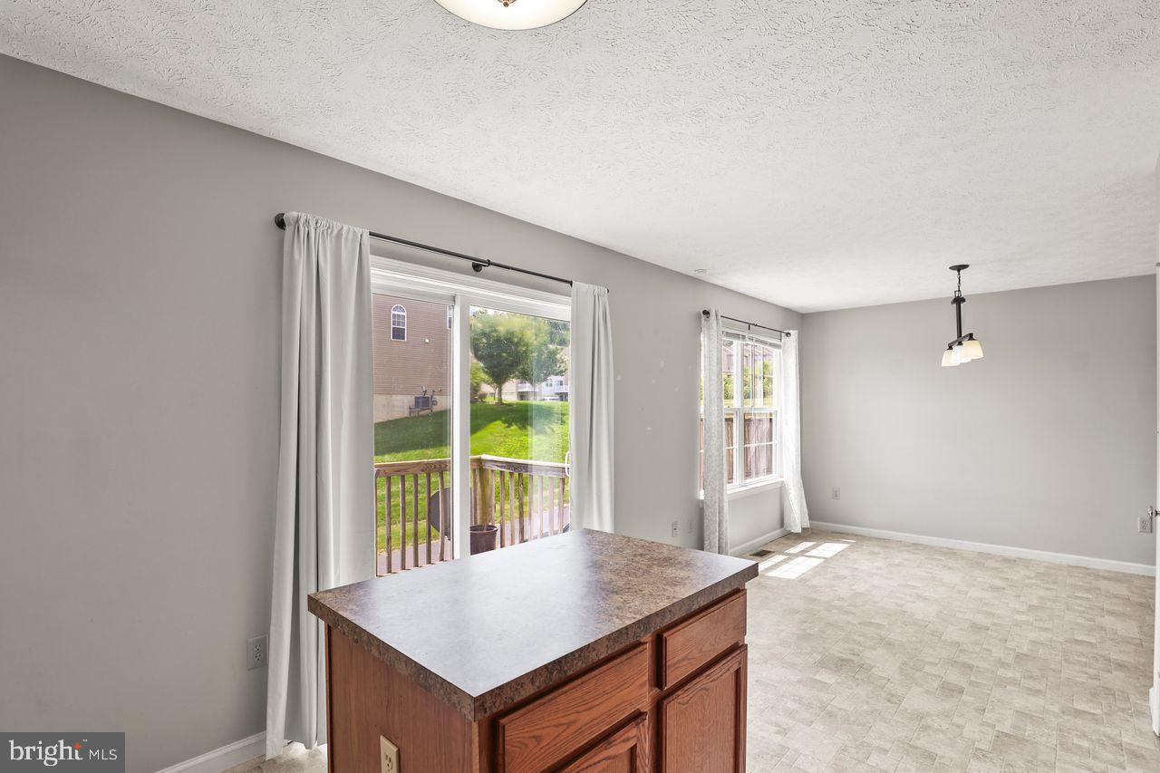 COUNTRY RIDGE - Residential