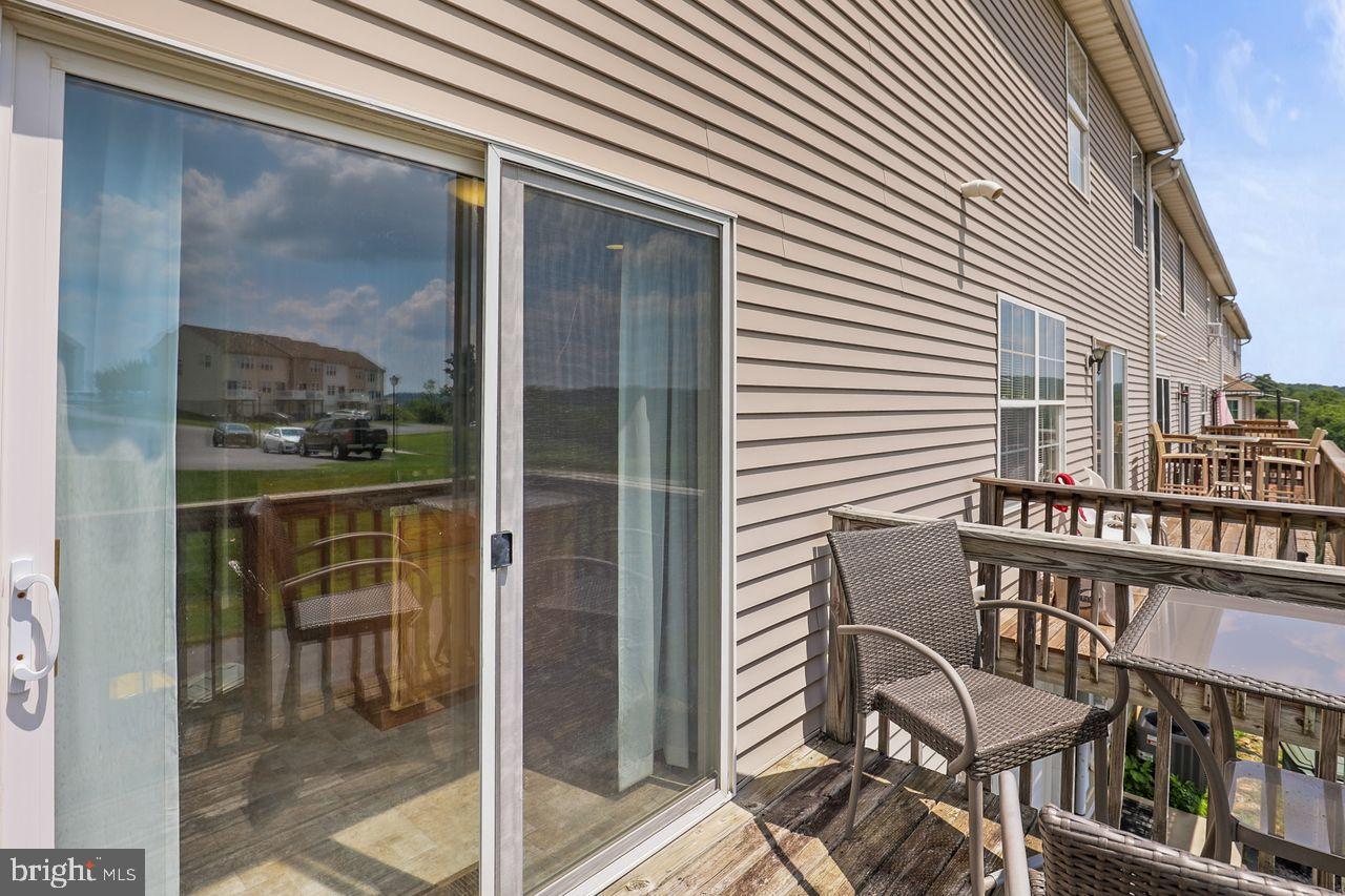 COUNTRY RIDGE - Residential