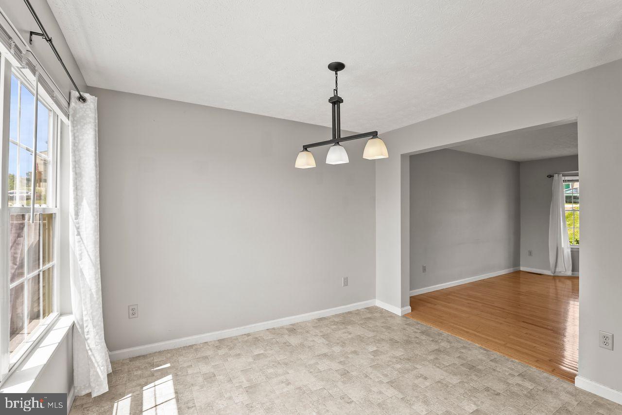 COUNTRY RIDGE - Residential