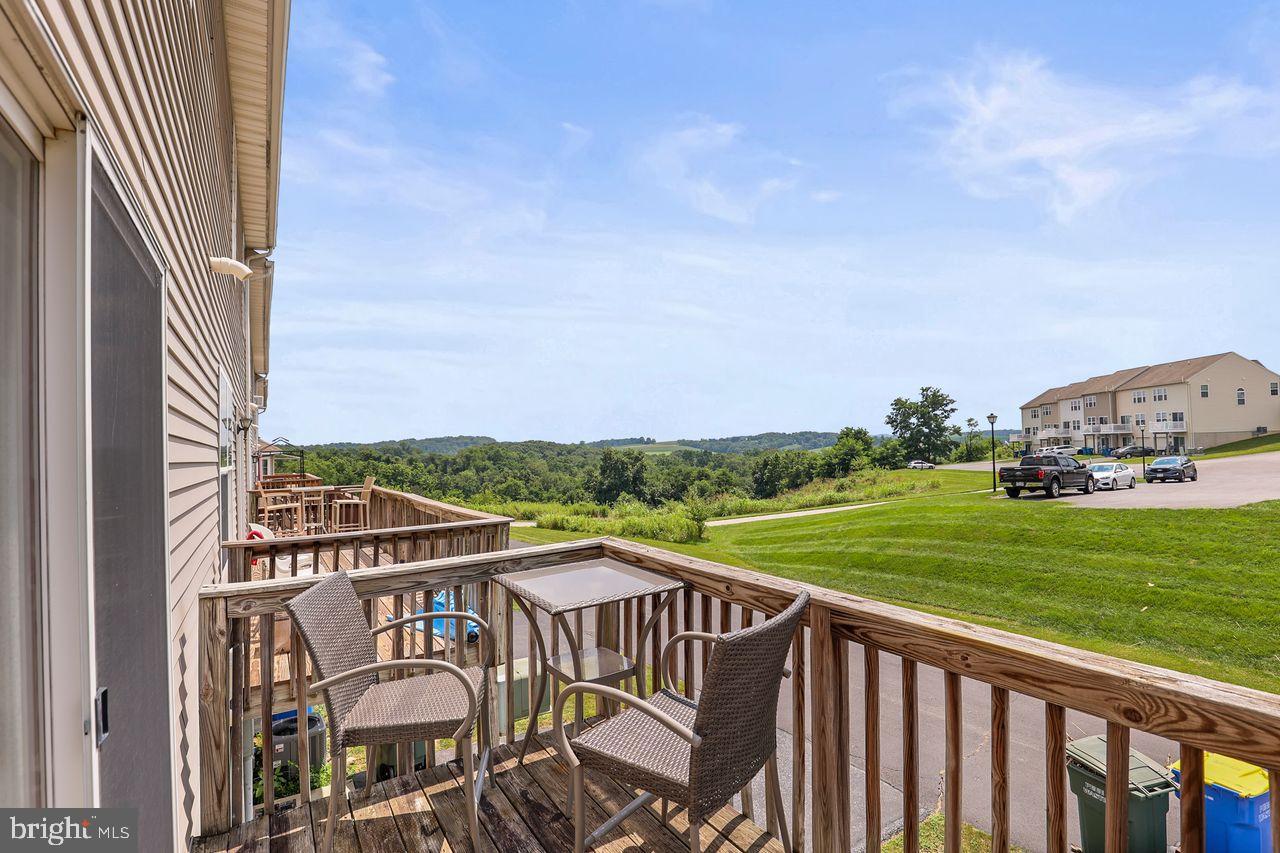 COUNTRY RIDGE - Residential