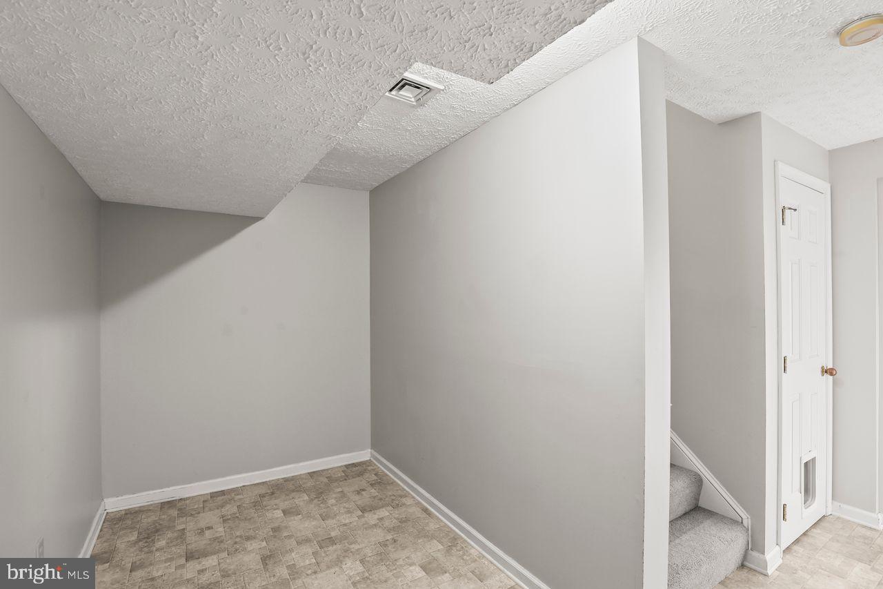 COUNTRY RIDGE - Residential