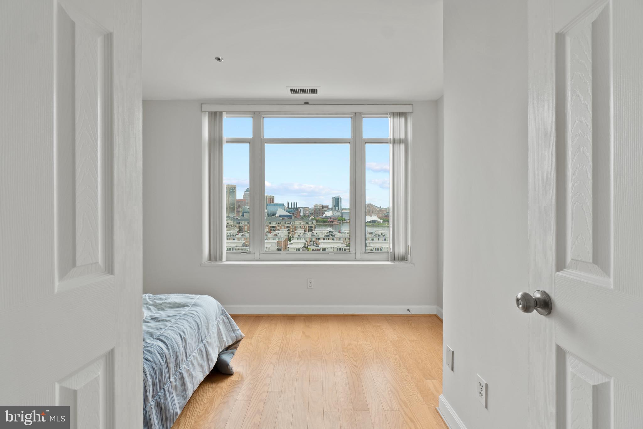 HARBORVIEW - Residential Lease