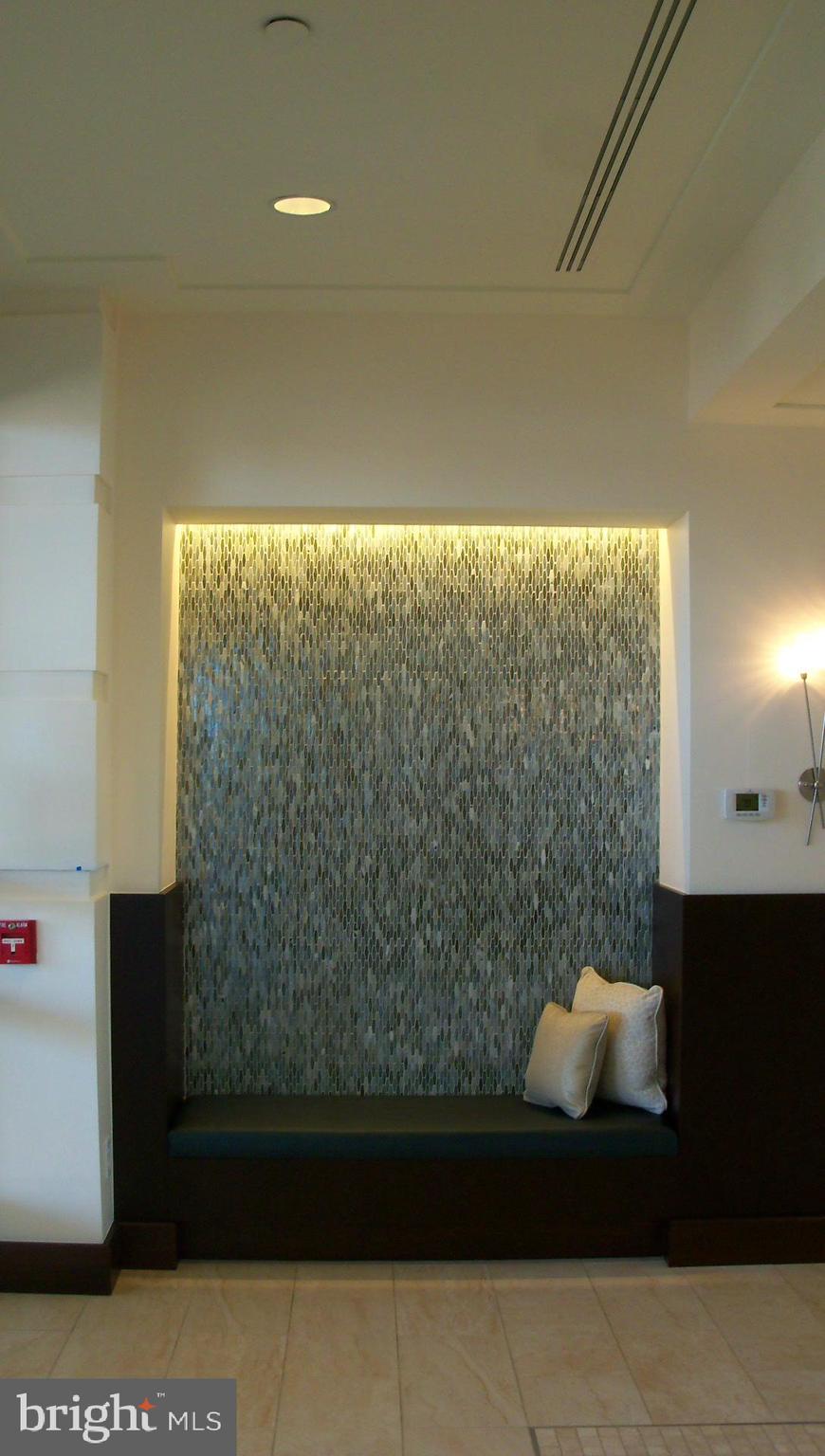 HARBORVIEW - Residential Lease