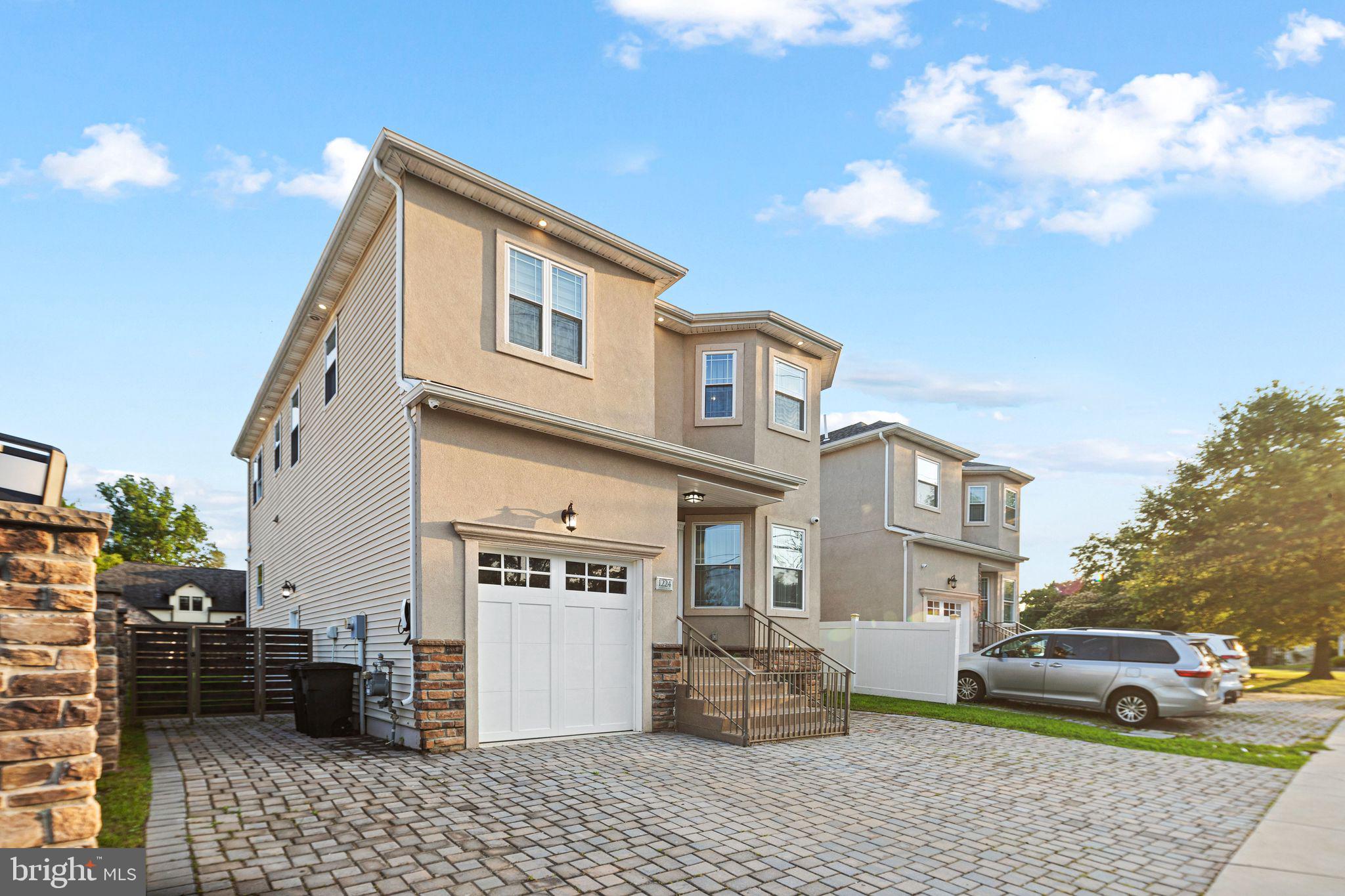 BUSTLETON - Residential