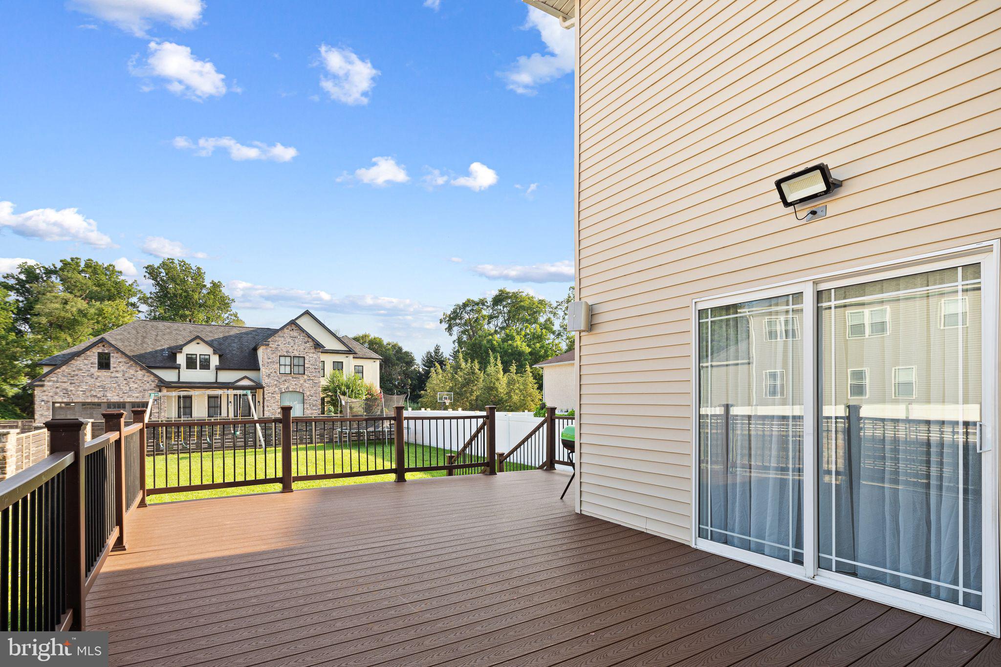 BUSTLETON - Residential