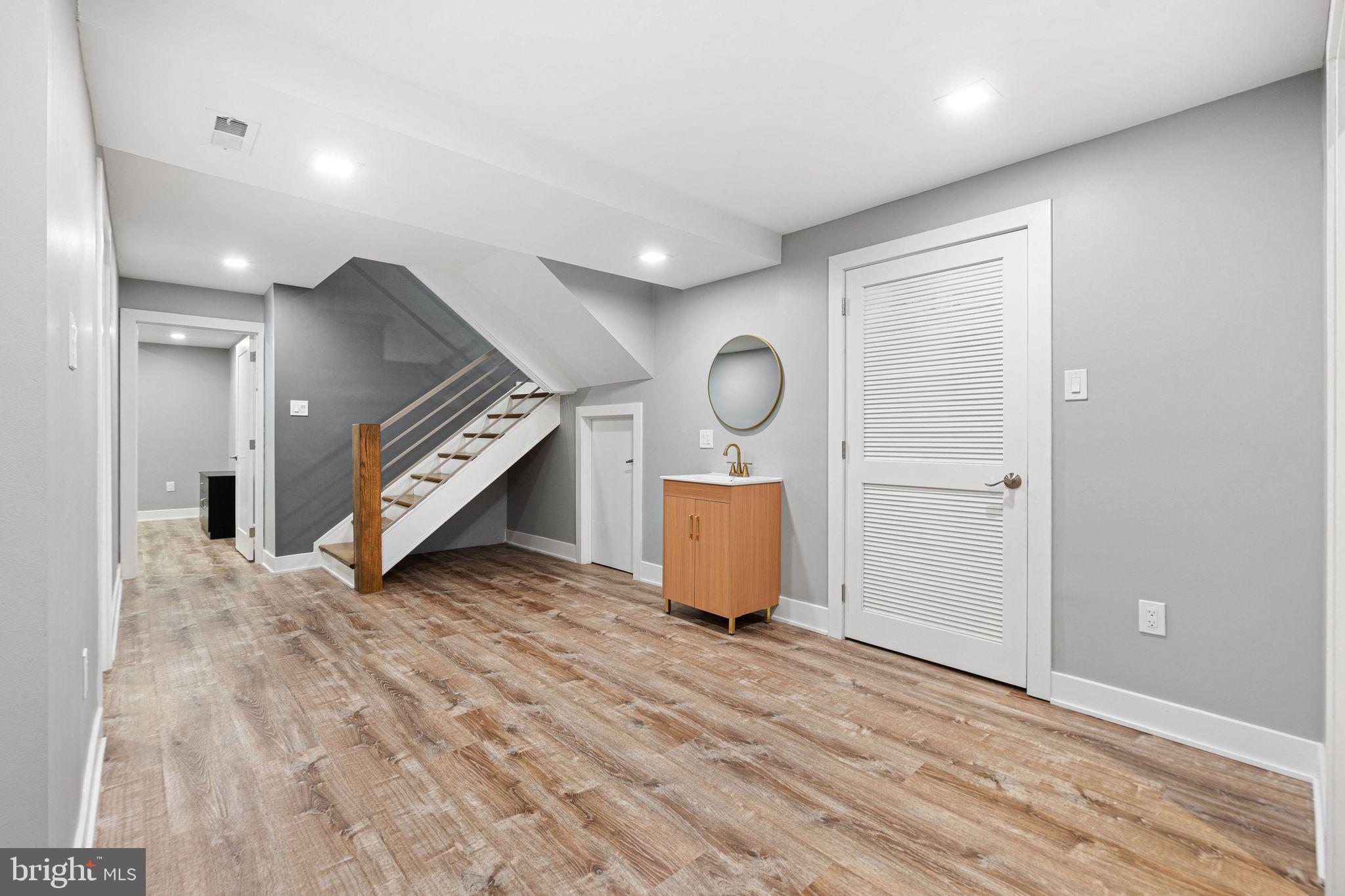 BUSTLETON - Residential