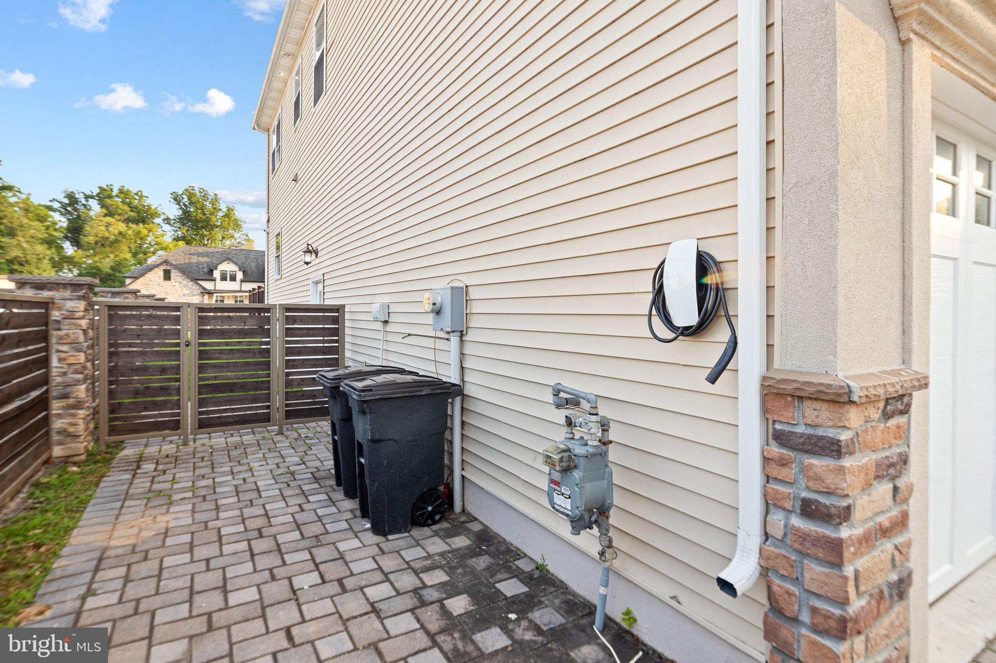 BUSTLETON - Residential