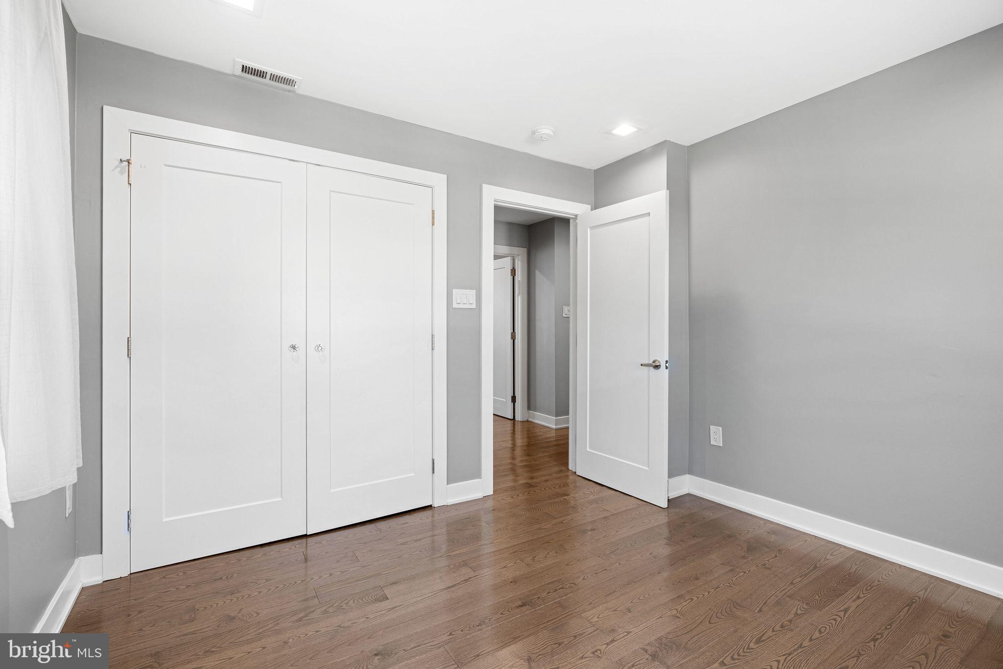 BUSTLETON - Residential