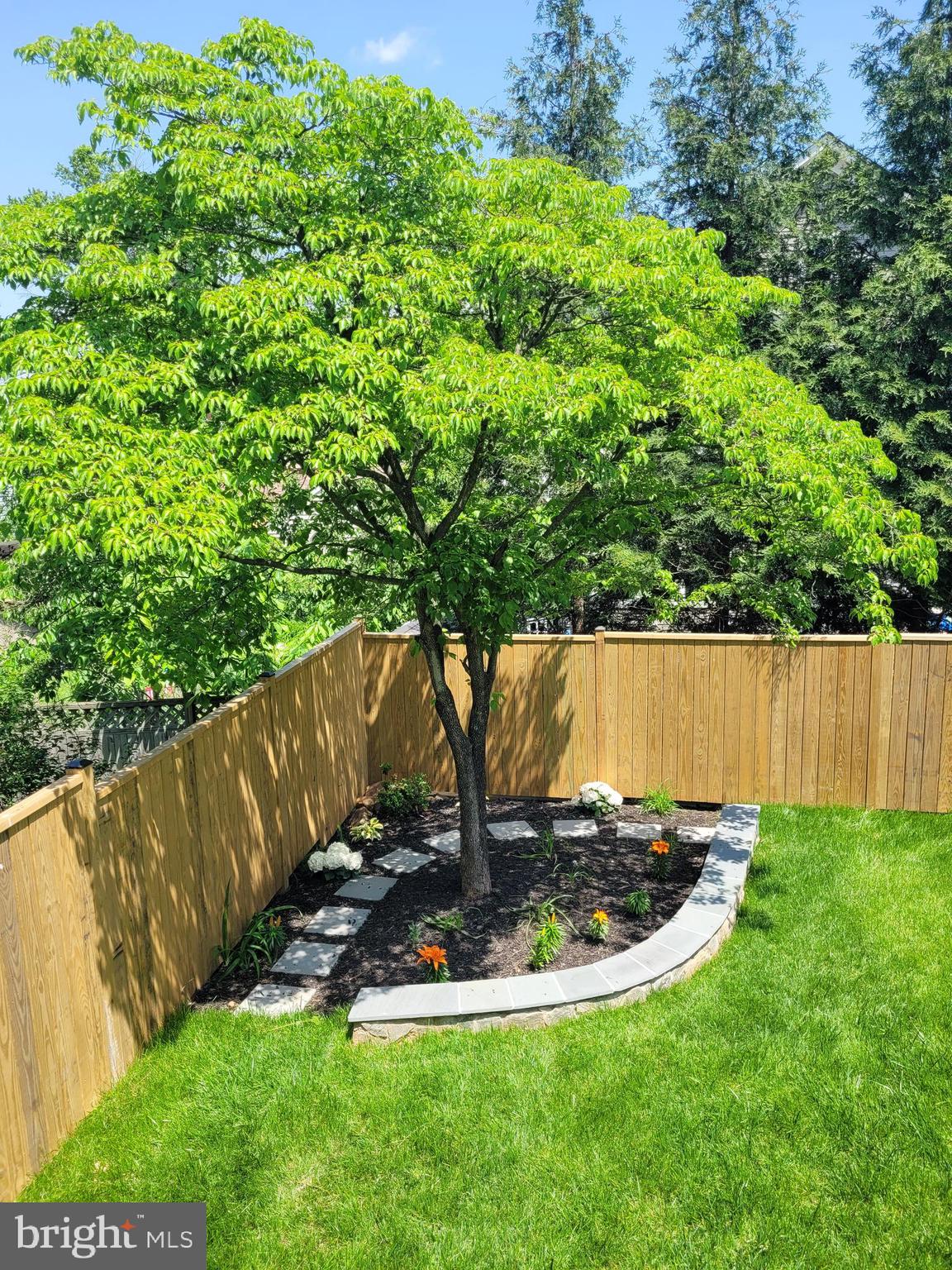 PT BETHESDA OUT RES 1 - Residential