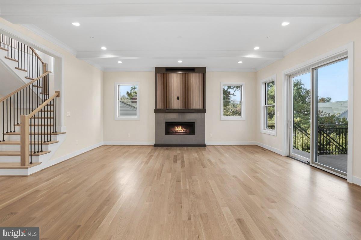 PT BETHESDA OUT RES 1 - Residential