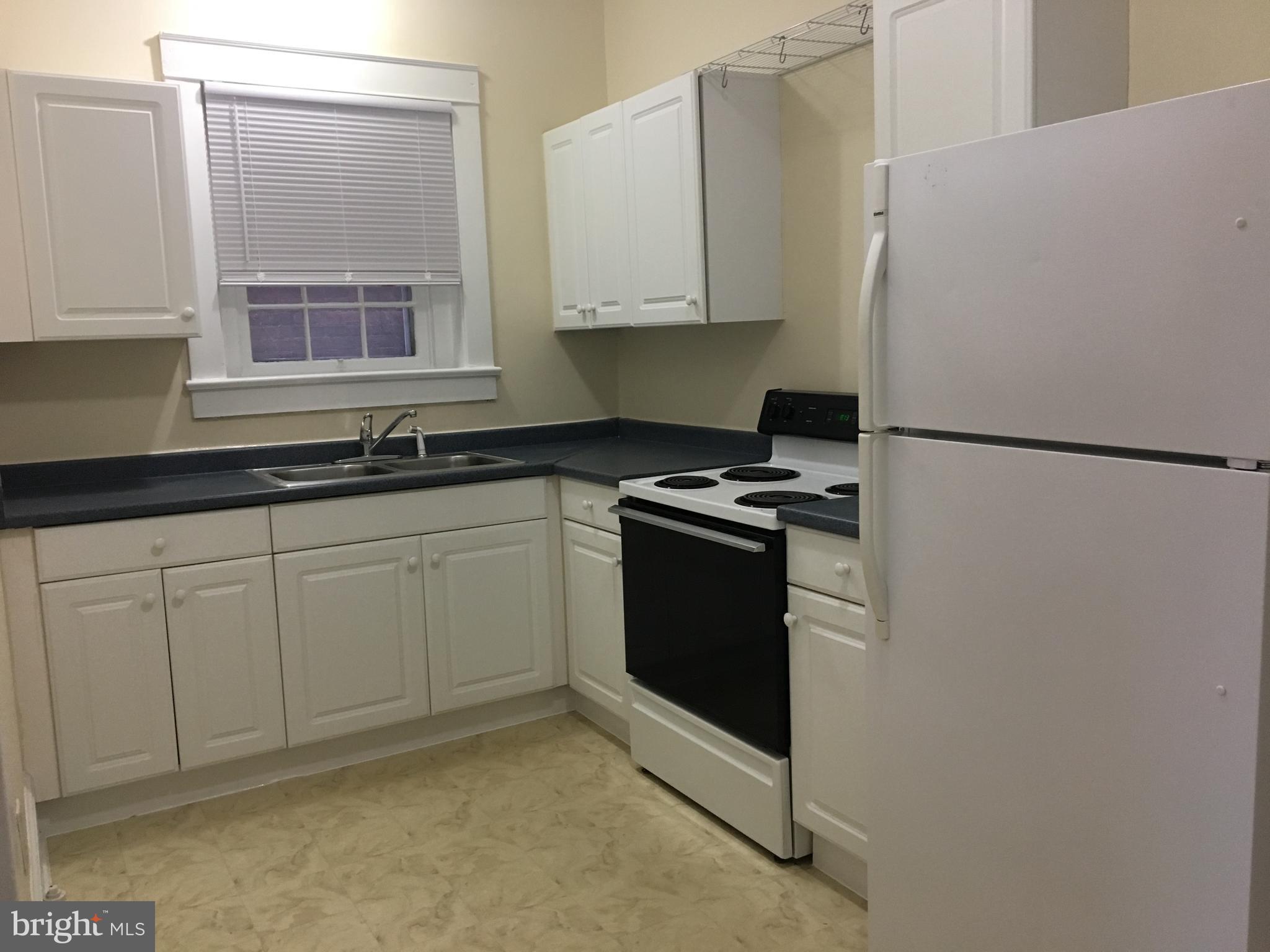 208 W BOSCAWEN STREET 5