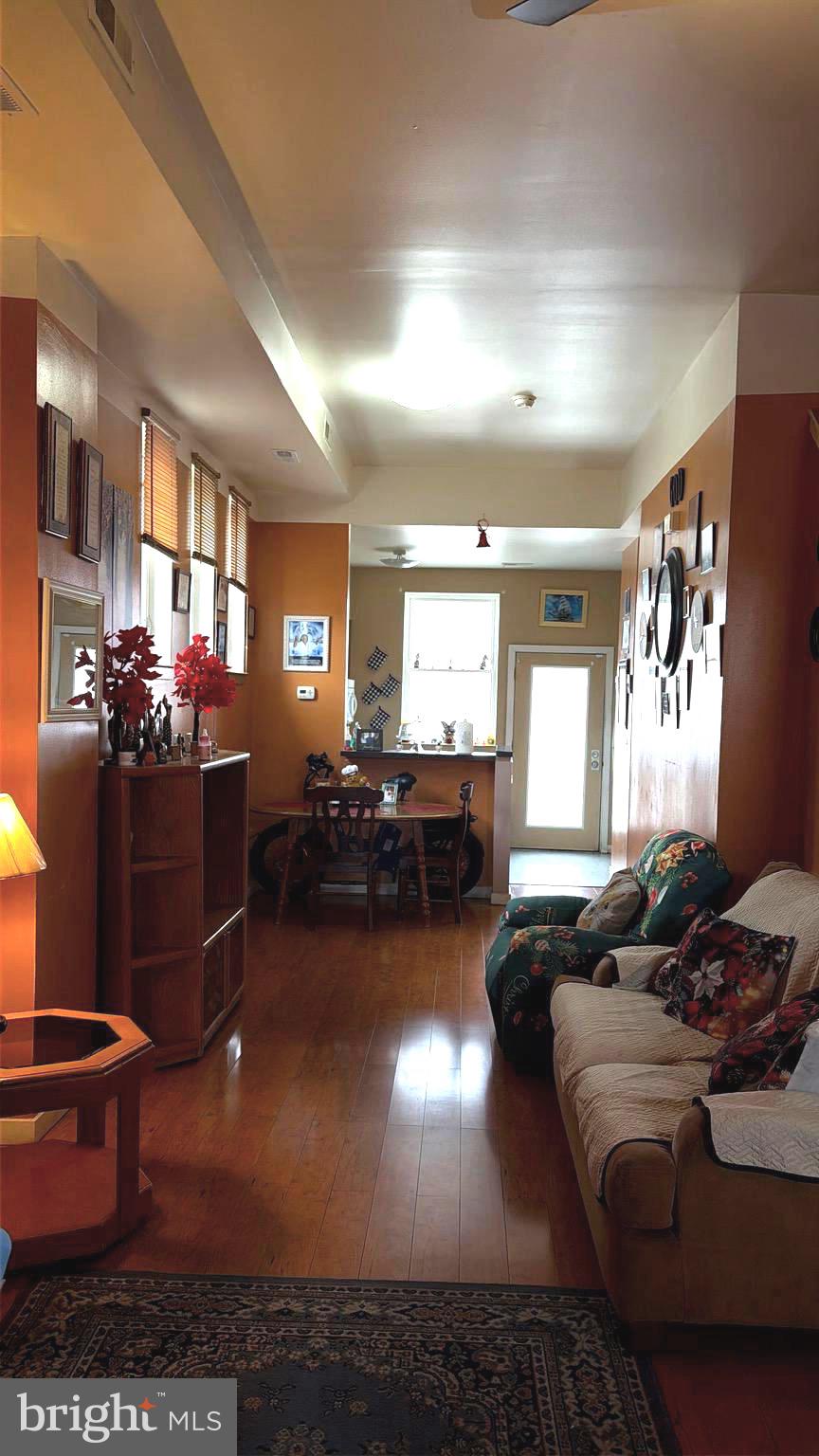 PHILADELPHIA (NORTH) - Residential