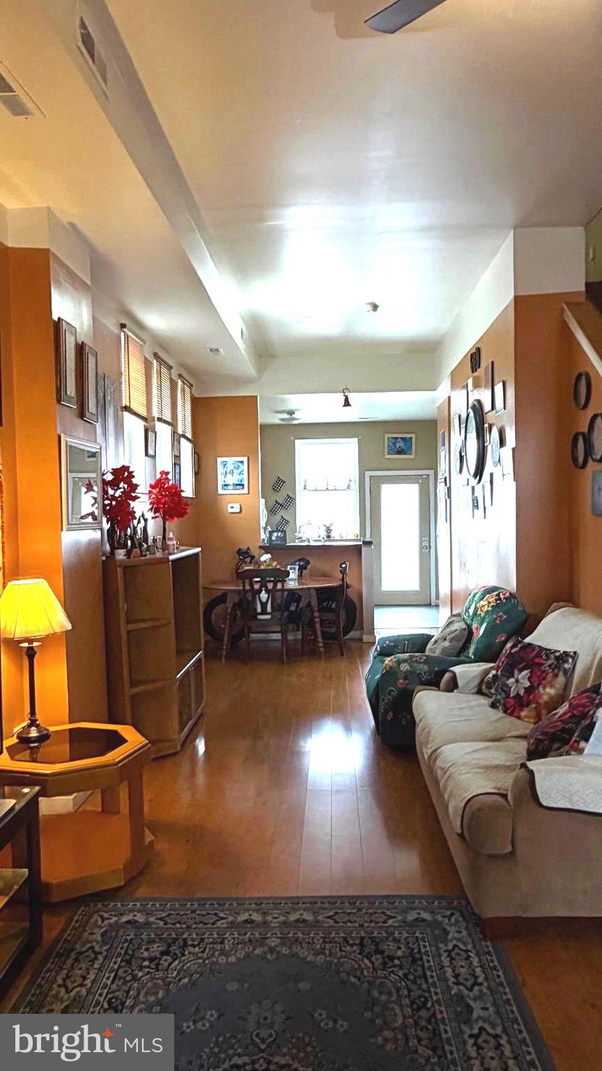 421 W SUSQUEHANNA AVENUE 23