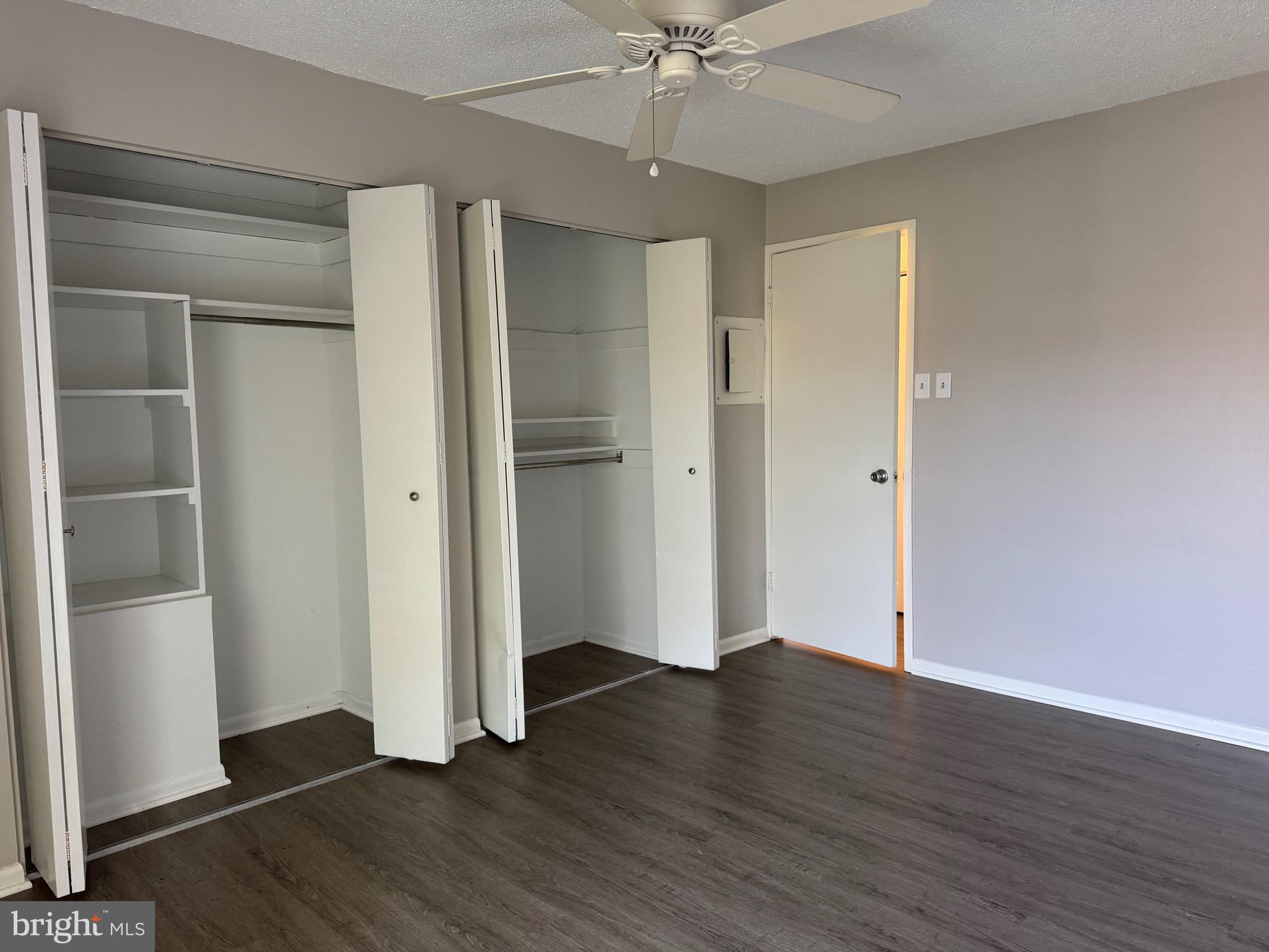 SUMMERTREE CONDO APTS - Residential Lease