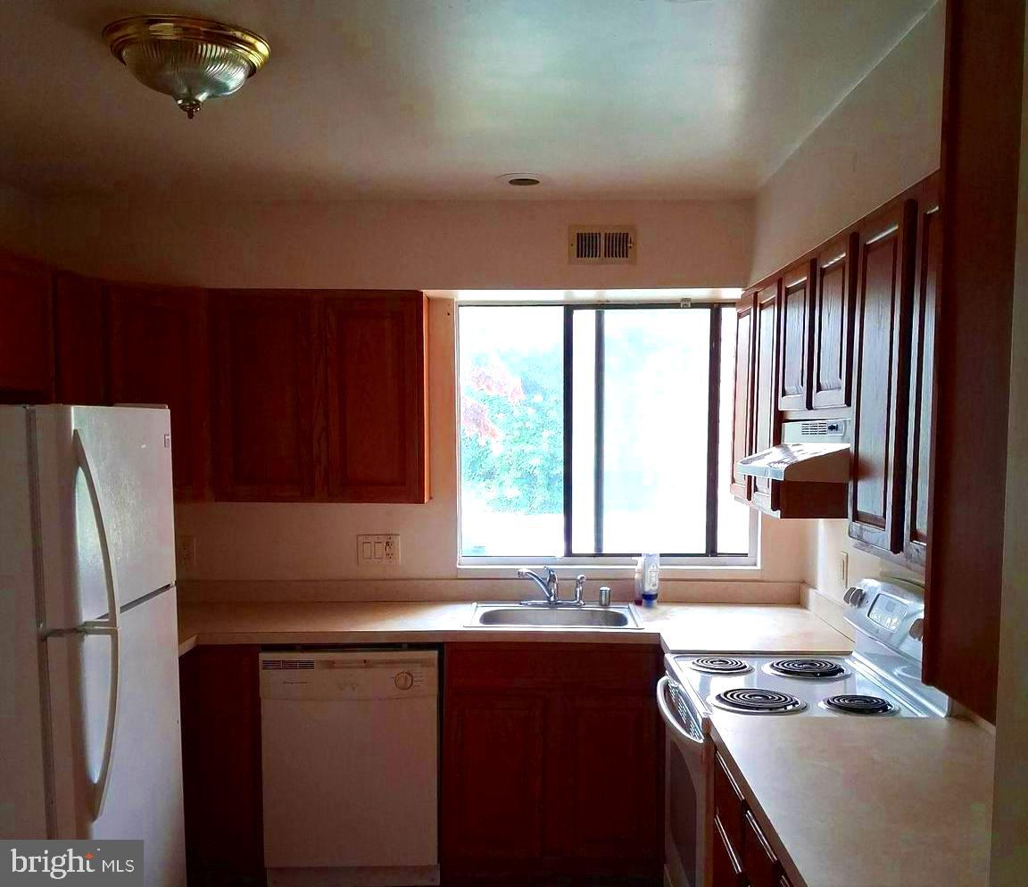 3006 GENERALS WAY