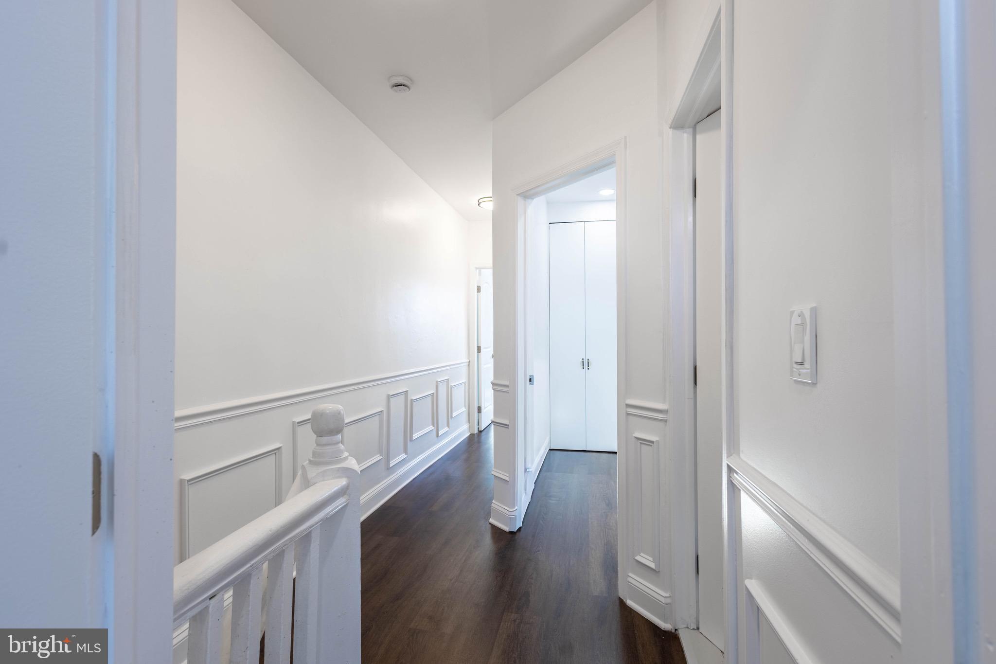 ELLWOOD PARK - Residential Lease