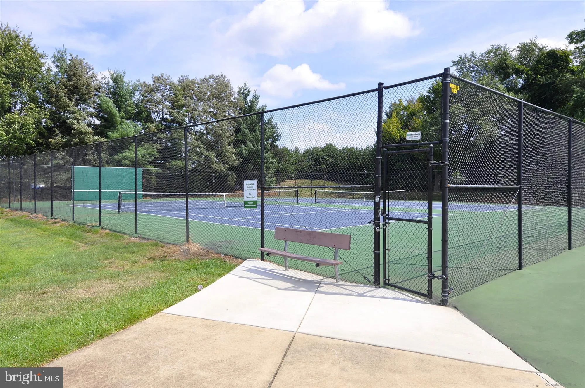 Gainesville, Virginia 20155, United States, 4 Bedrooms Bedrooms, ,4 BathroomsBathrooms,Residential,Pending,103929