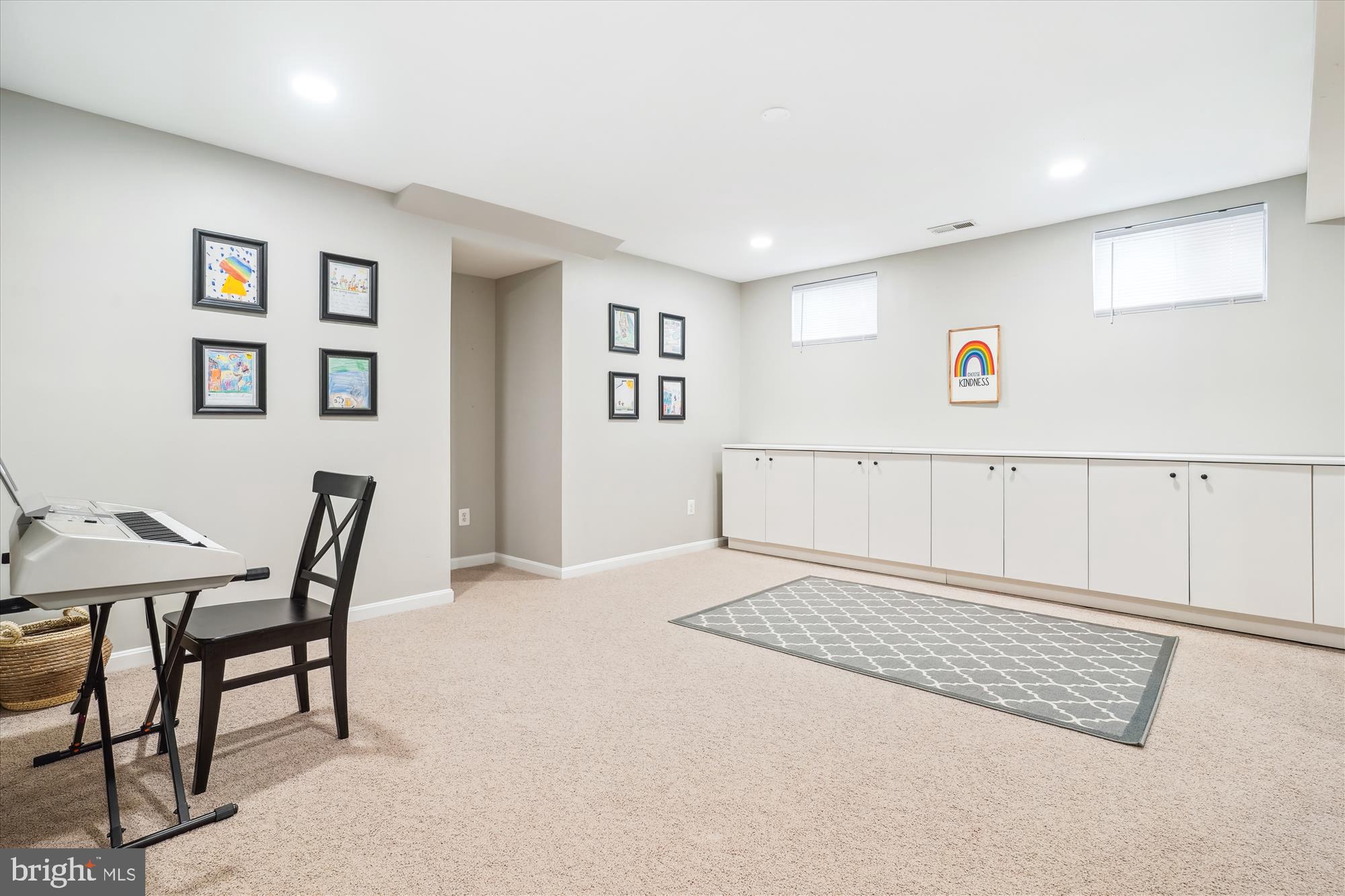 VIRGINIA OAKS - Residential