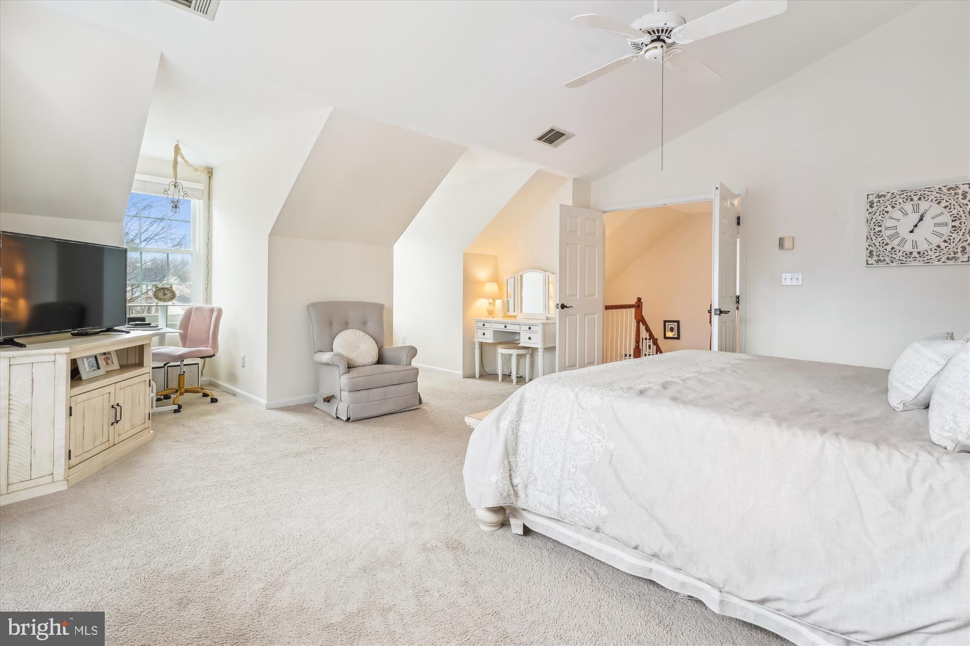 VIRGINIA OAKS - Residential