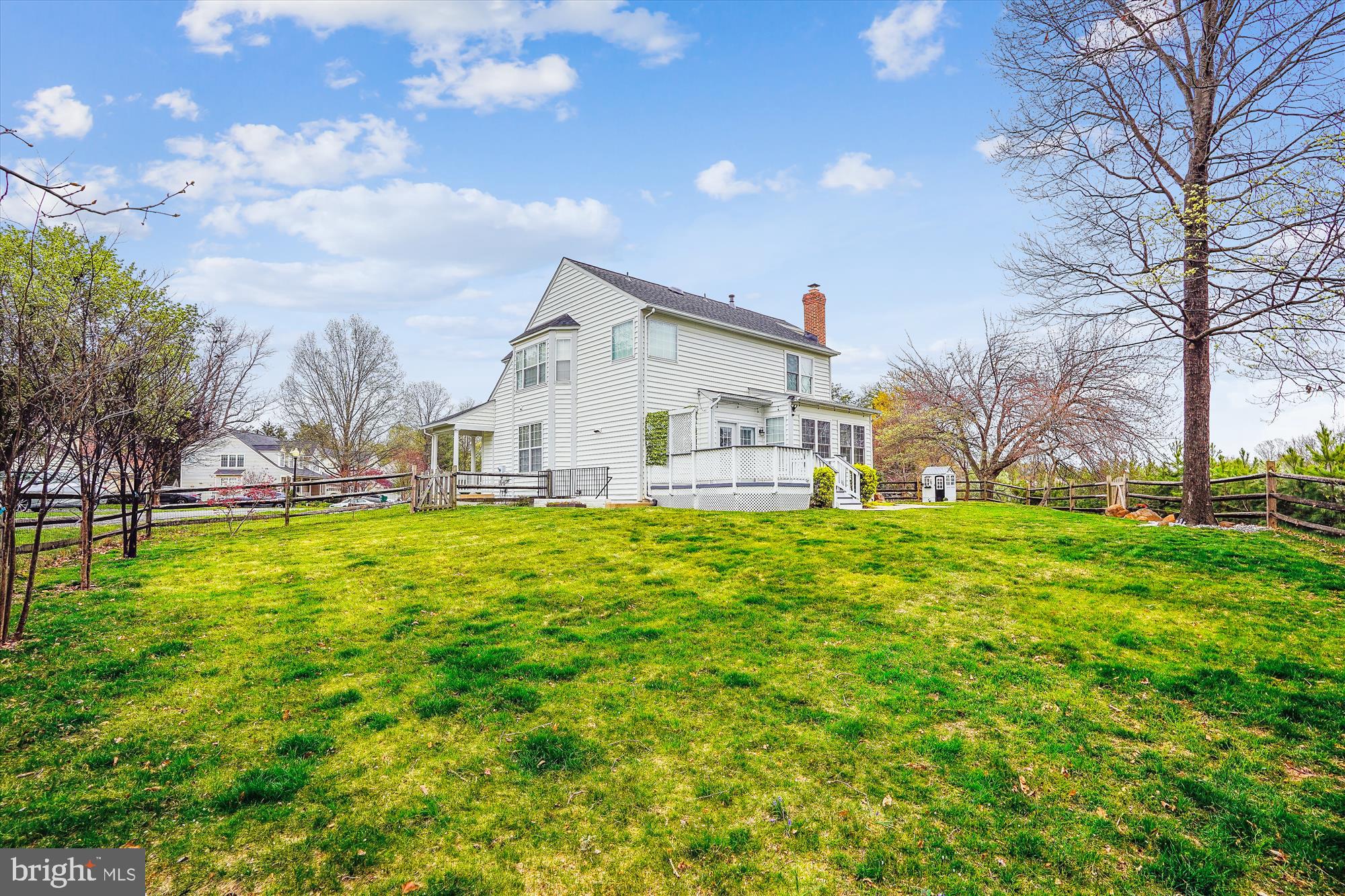 VIRGINIA OAKS - Residential