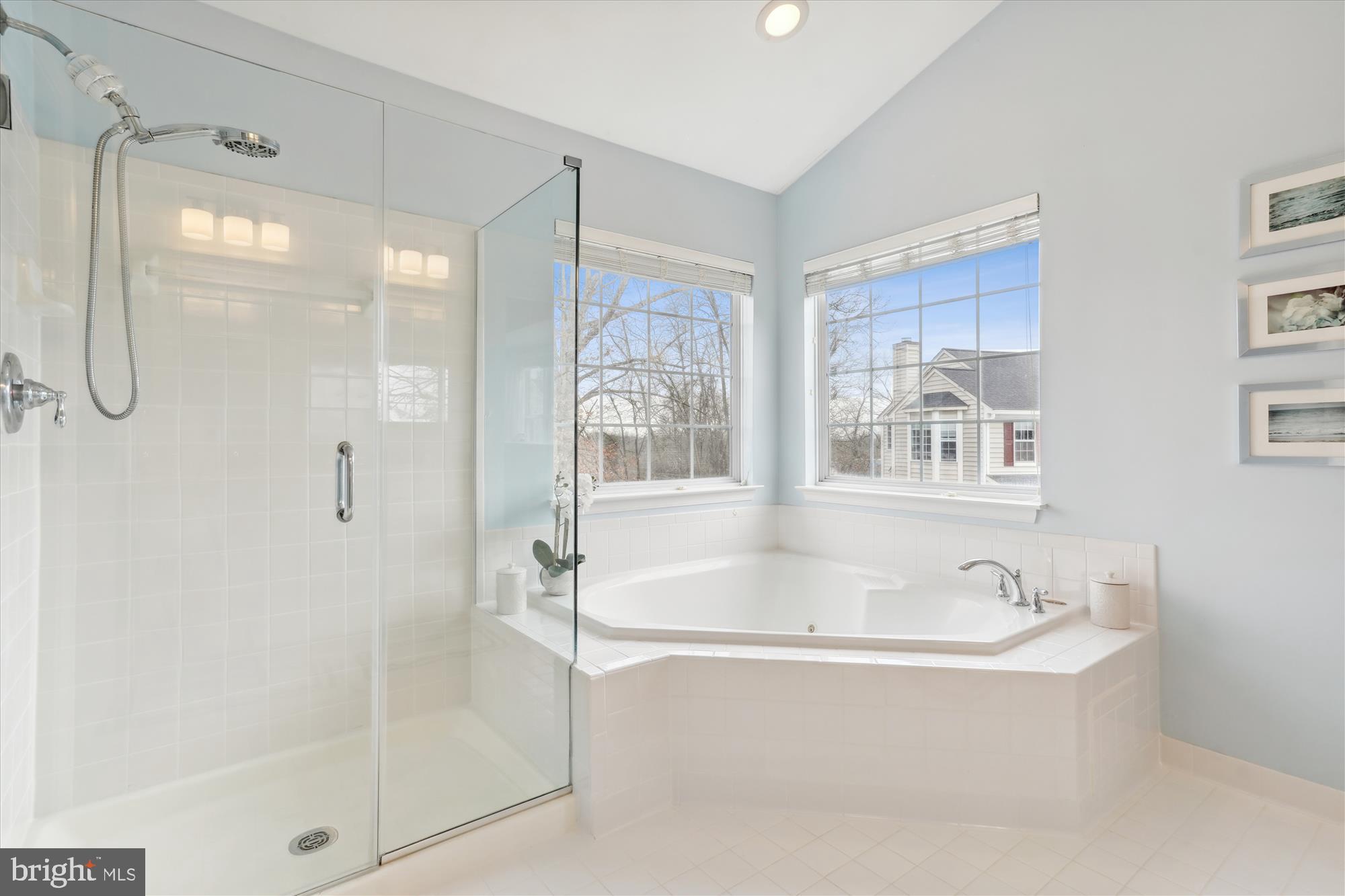 VIRGINIA OAKS - Residential