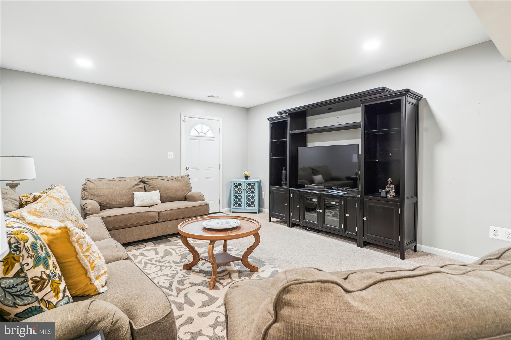 VIRGINIA OAKS - Residential