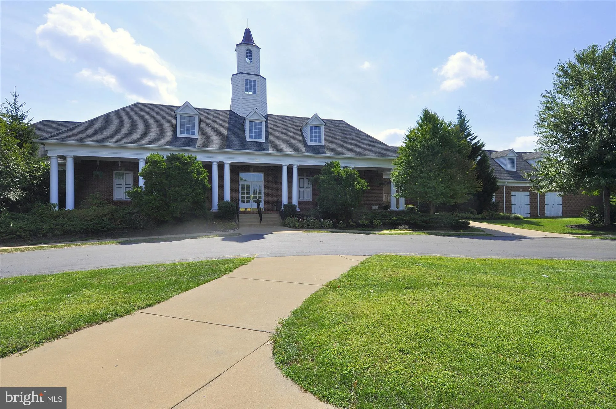 Gainesville, Virginia 20155, United States, 4 Bedrooms Bedrooms, ,4 BathroomsBathrooms,Residential,Pending,103929