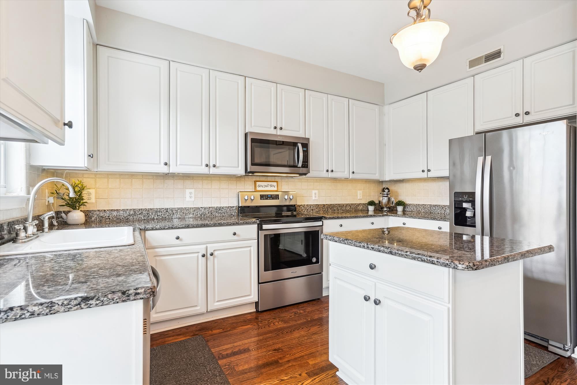 VIRGINIA OAKS - Residential