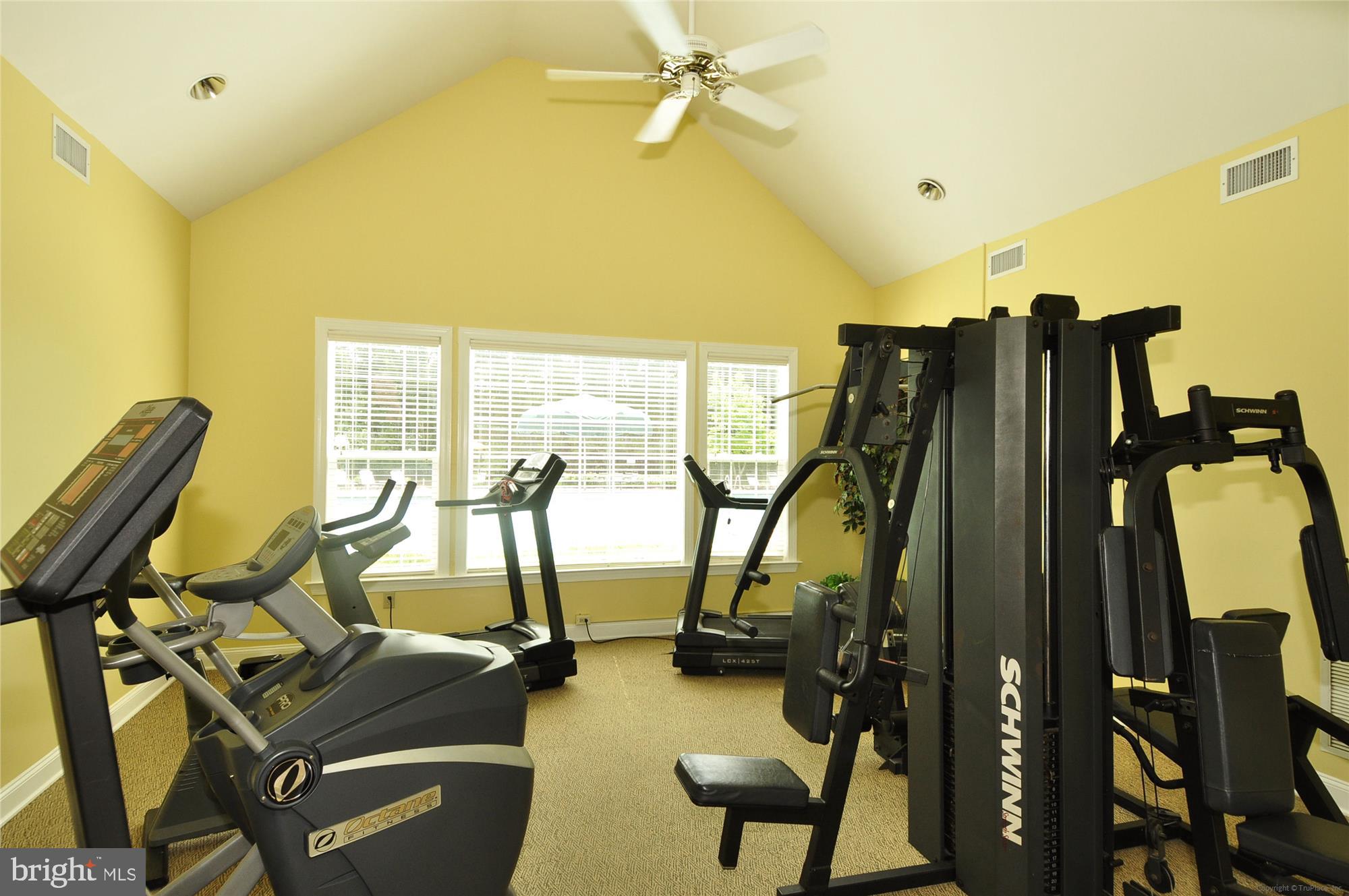 VIRGINIA OAKS - Residential