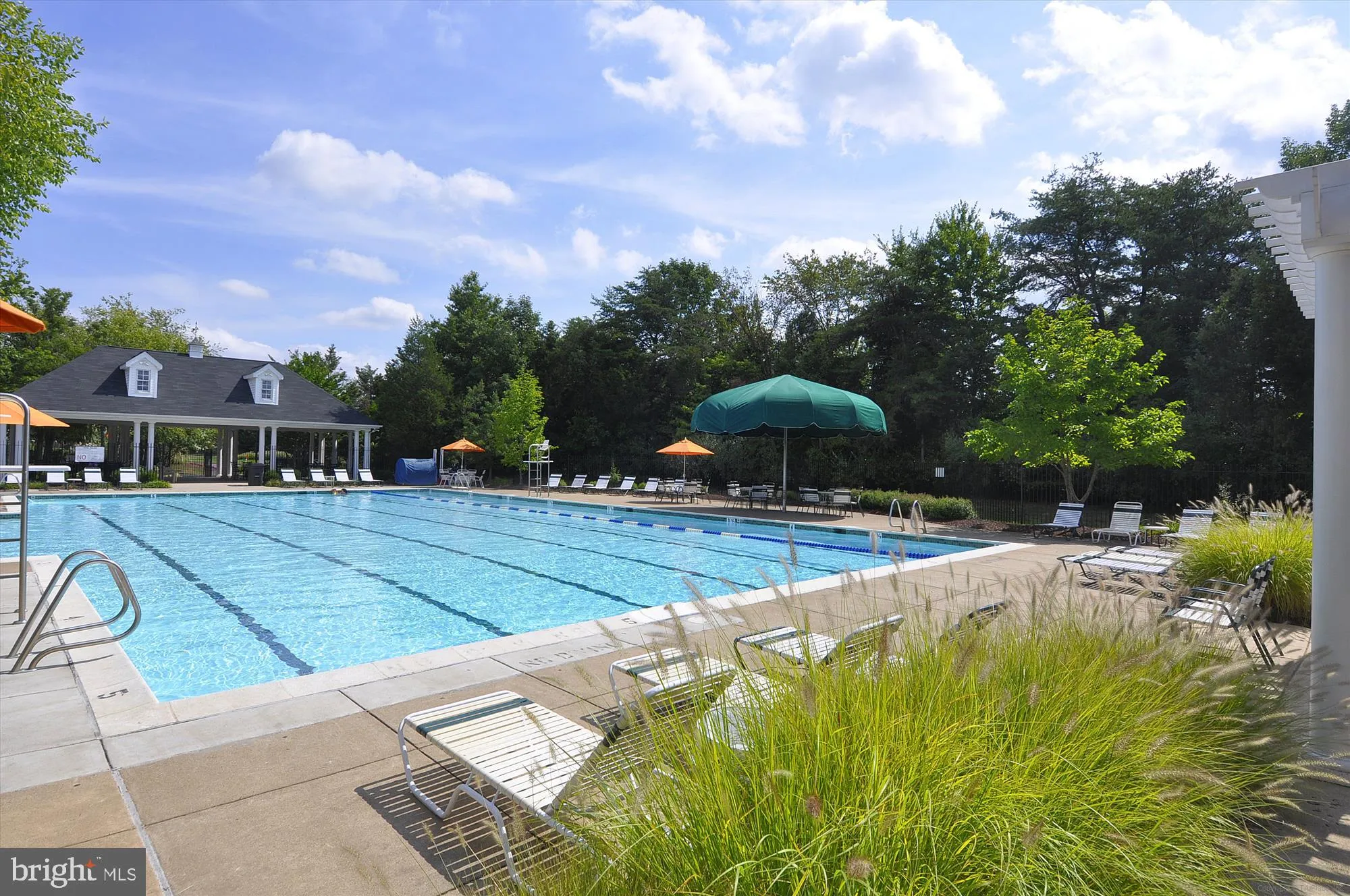 Gainesville, Virginia 20155, United States, 4 Bedrooms Bedrooms, ,4 BathroomsBathrooms,Residential,Pending,103929