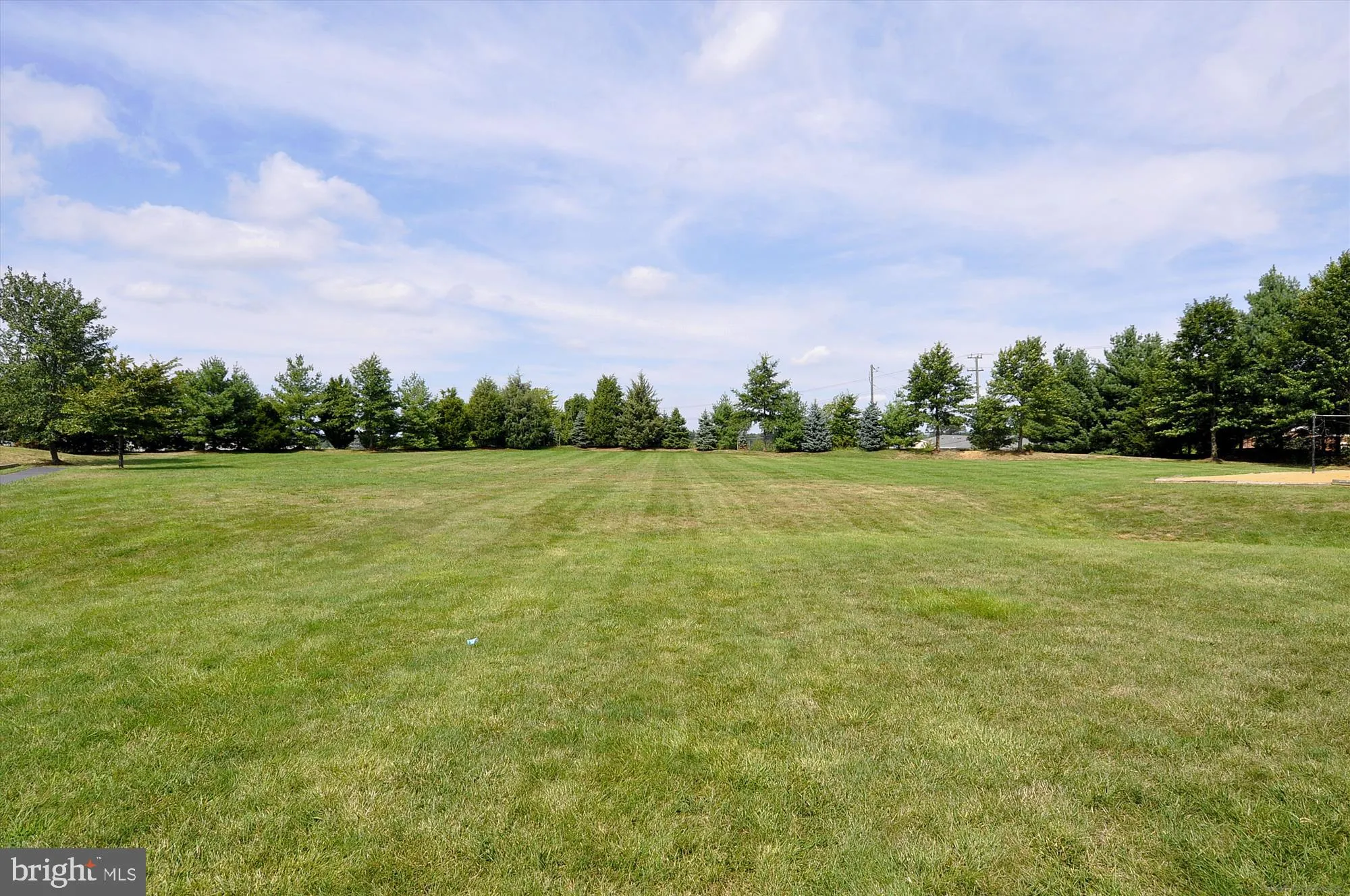 Gainesville, Virginia 20155, United States, 4 Bedrooms Bedrooms, ,4 BathroomsBathrooms,Residential,Pending,103929