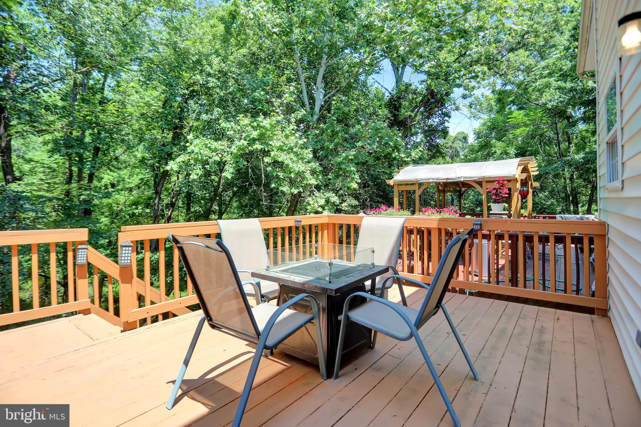 WORTHINGTON MEADOWS - Residential