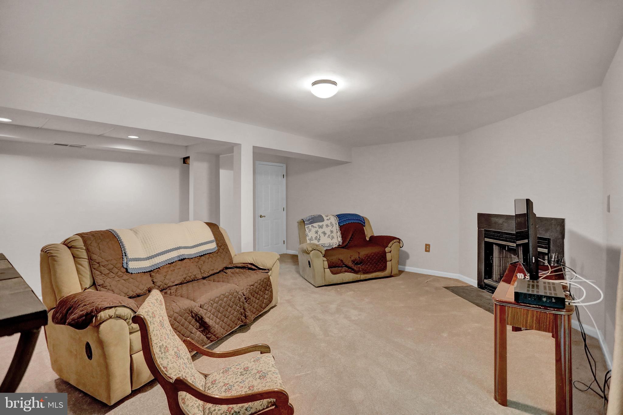 WORTHINGTON MEADOWS - Residential