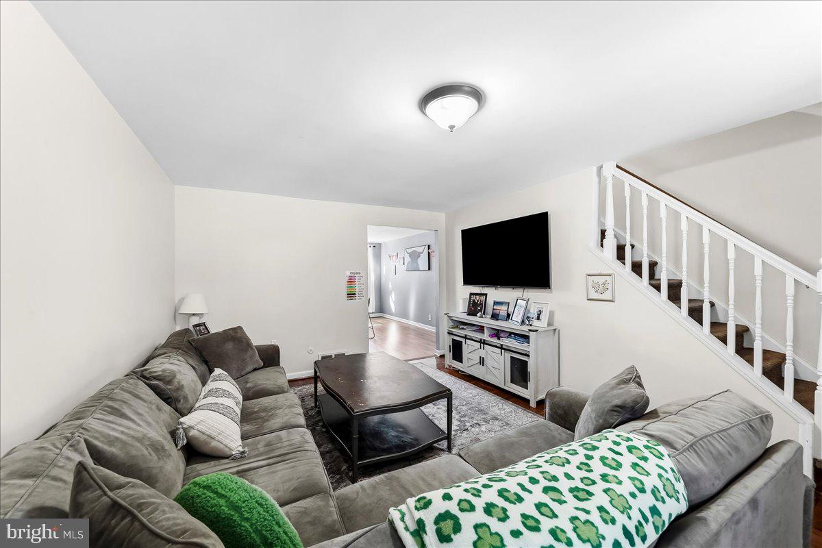 DELMAR VILLAGE - Residential