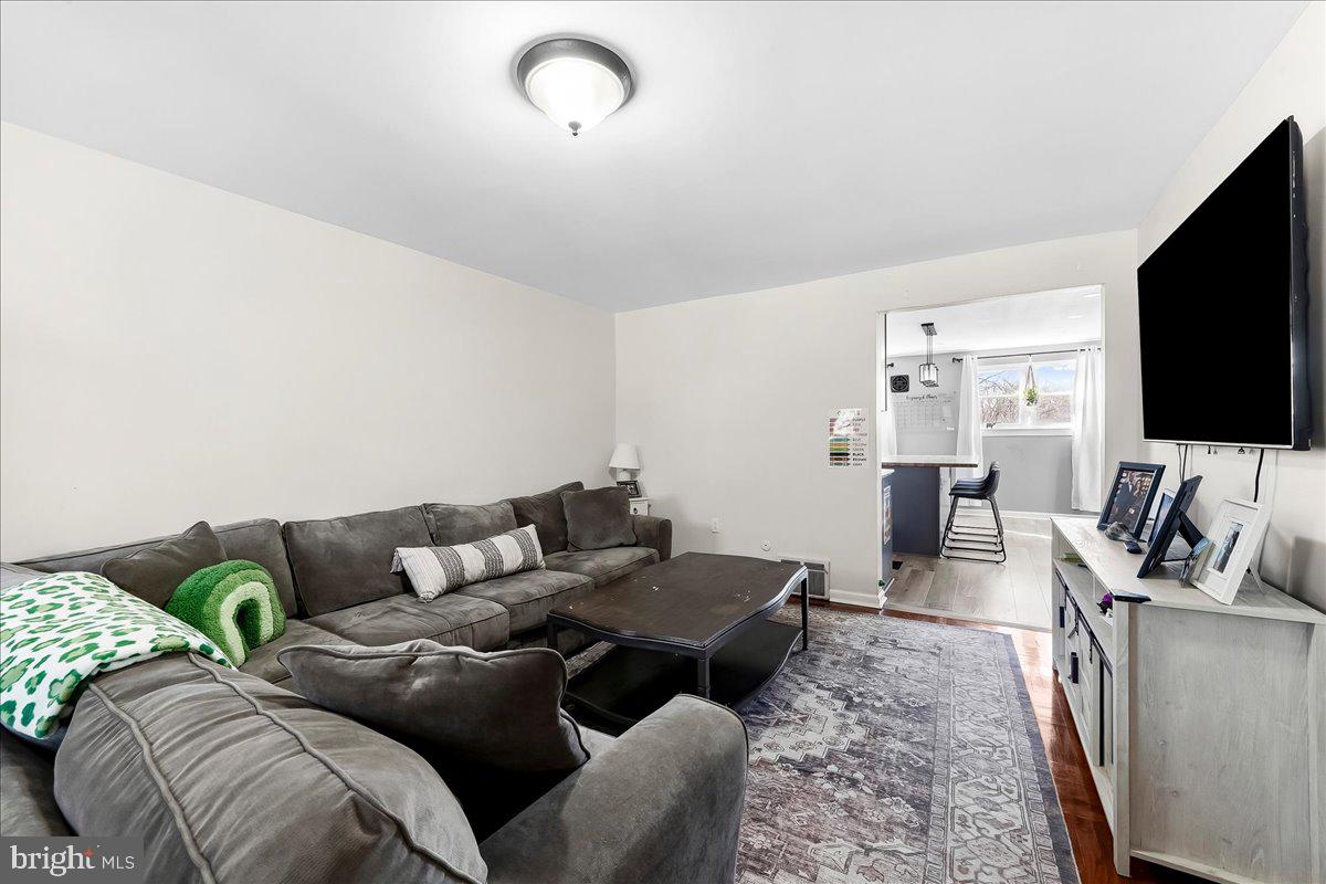 DELMAR VILLAGE - Residential