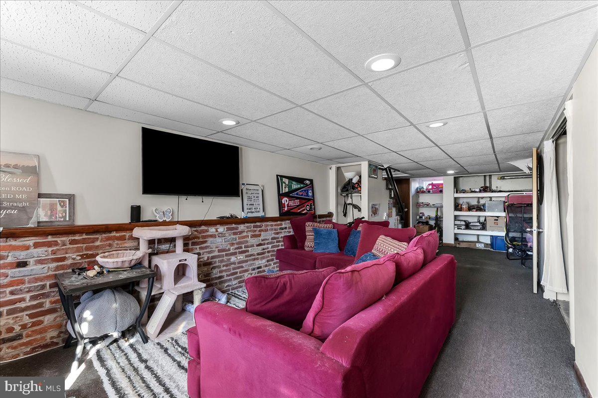 DELMAR VILLAGE - Residential