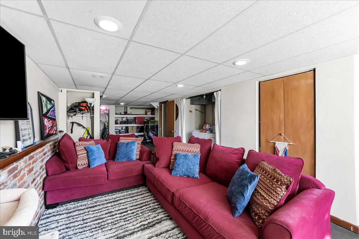 DELMAR VILLAGE - Residential