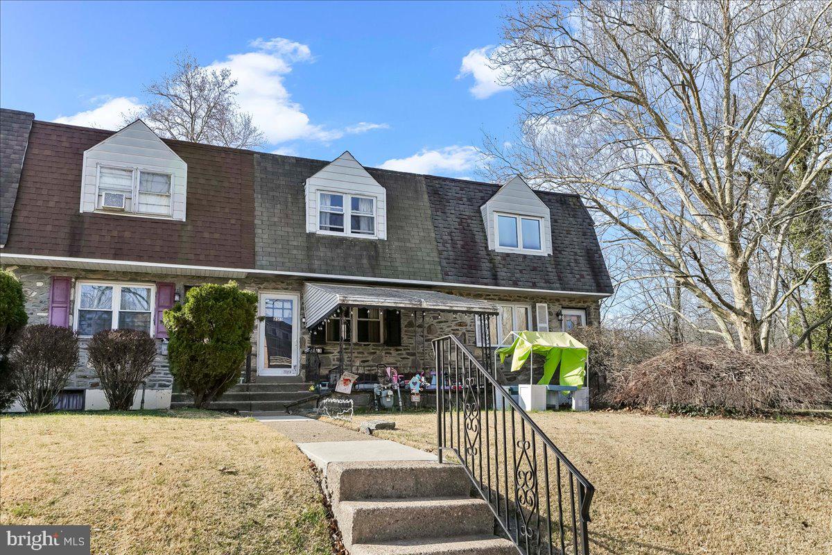 DELMAR VILLAGE - Residential