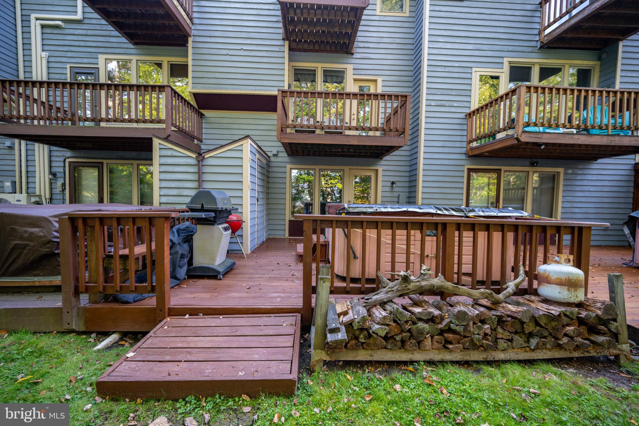 VILLAGES OF WISP - Residential