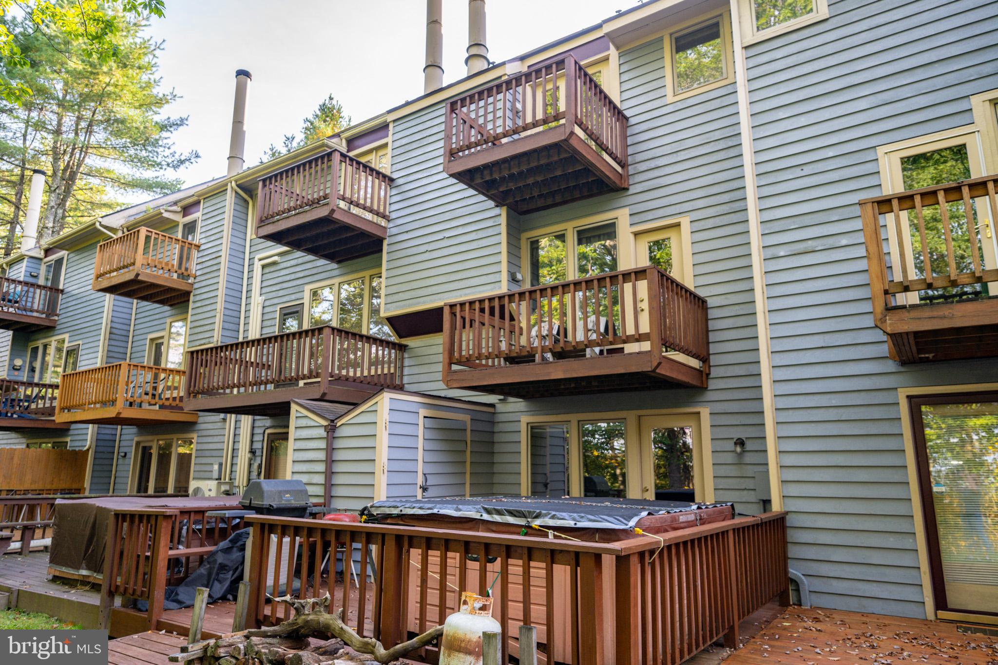 VILLAGES OF WISP - Residential