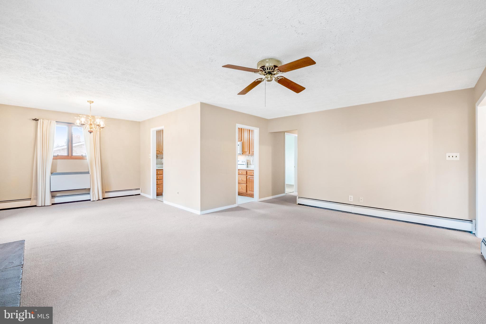 EDGEWATER - Residential